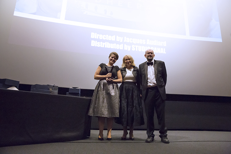 Johanna Thomas, representing STUDIOCANAL, received the London's Favourite French Film award for Dheepan